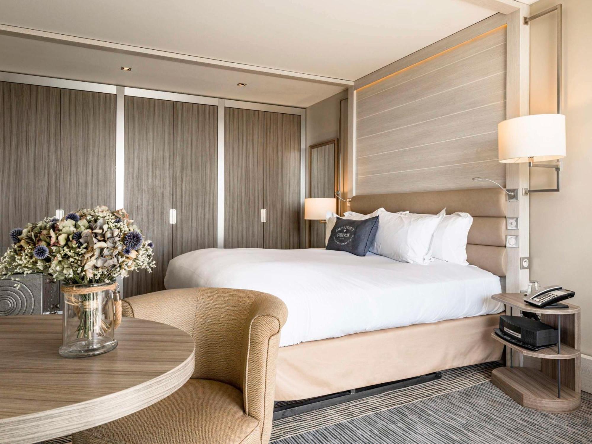 โซฟิเทล ควิเบรอน ธาลาสซา ซี แอนด์ สปา Hotel กีเบอรง ภายนอก รูปภาพ